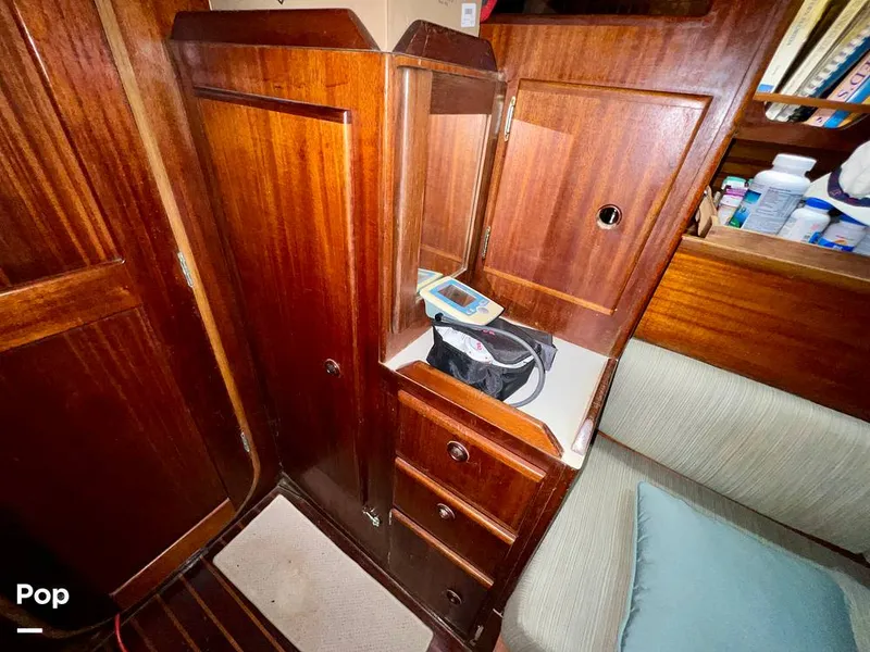 Slide: The Image of Pearson 40 1979 - 11557849