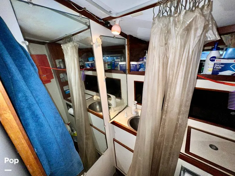 Slide: The Image of Pearson 40 1979 - 11557868