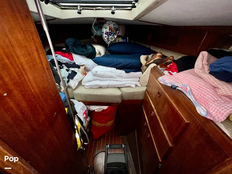 Slide: The Image of Pearson 40 1979 - 11557877