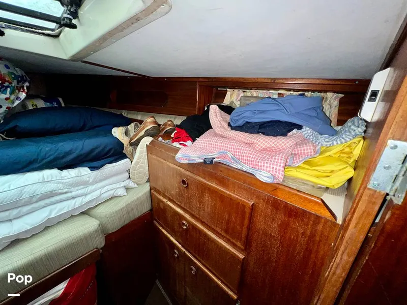 Slide: The Image of Pearson 40 1979 - 11557880