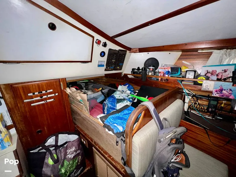 Slide: The Image of Pearson 40 1979 - 11557692