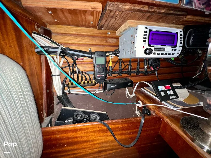 Slide: The Image of Pearson 40 1979 - 11557702