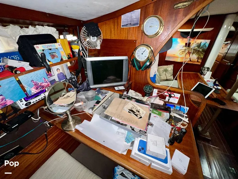 Slide: The Image of Pearson 40 1979 - 11557704