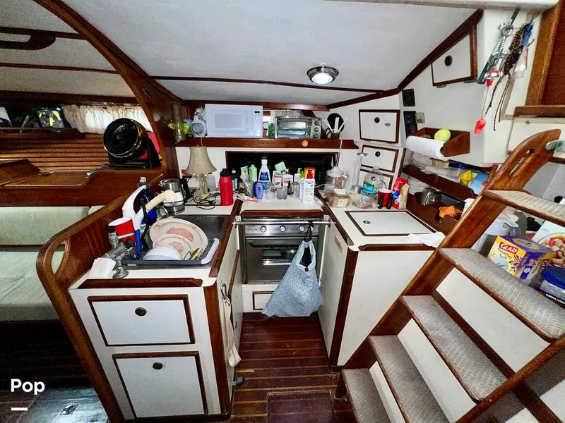 Slide: The Image of Pearson 40 1979 - 11557705