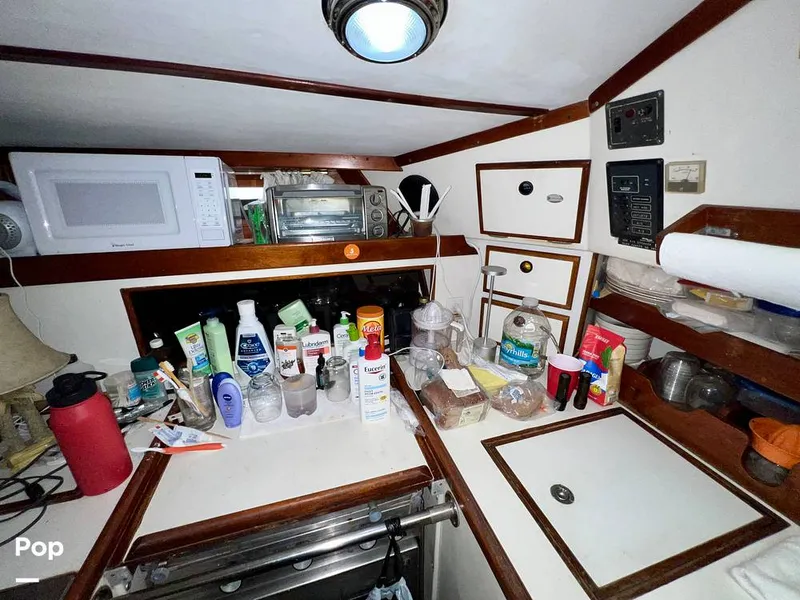 Slide: The Image of Pearson 40 1979 - 11557708