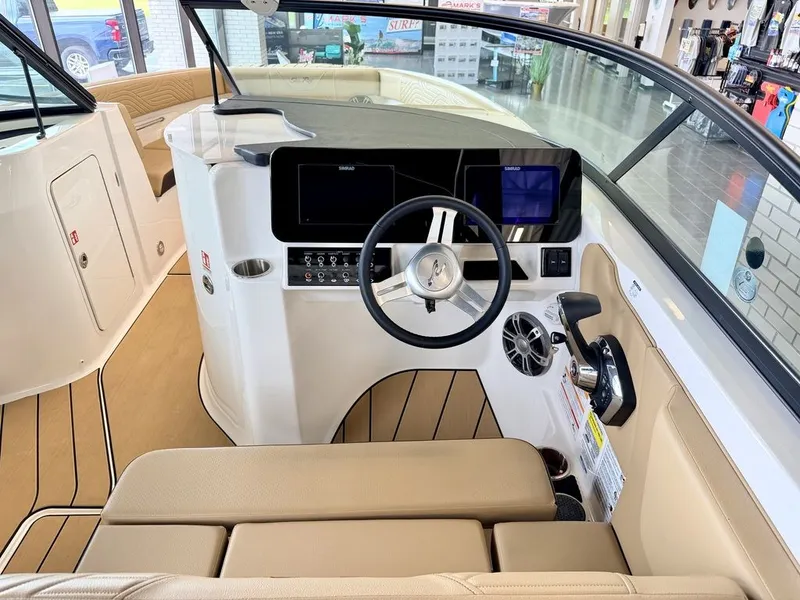 Slide: The Image of Sea Ray SDX 250 Surf 2025 - 36