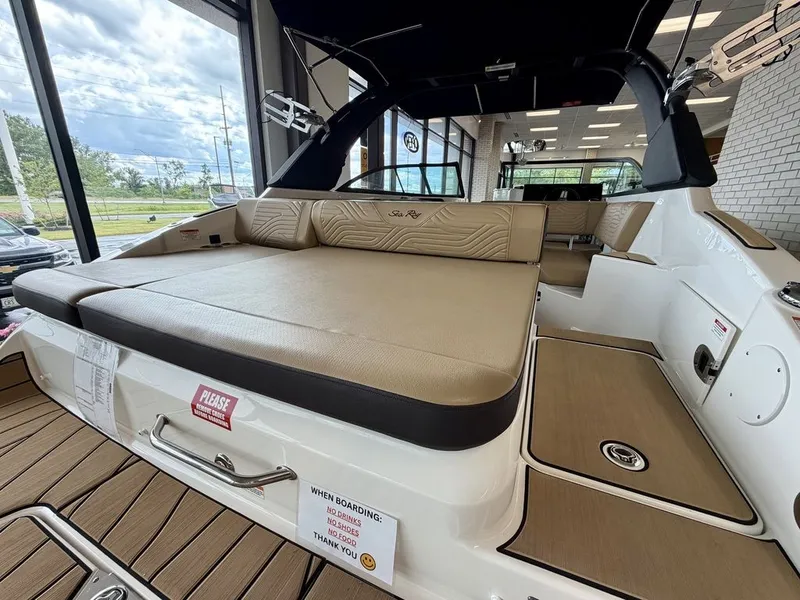 Slide: The Image of Sea Ray SDX 250 Surf 2025 - 8