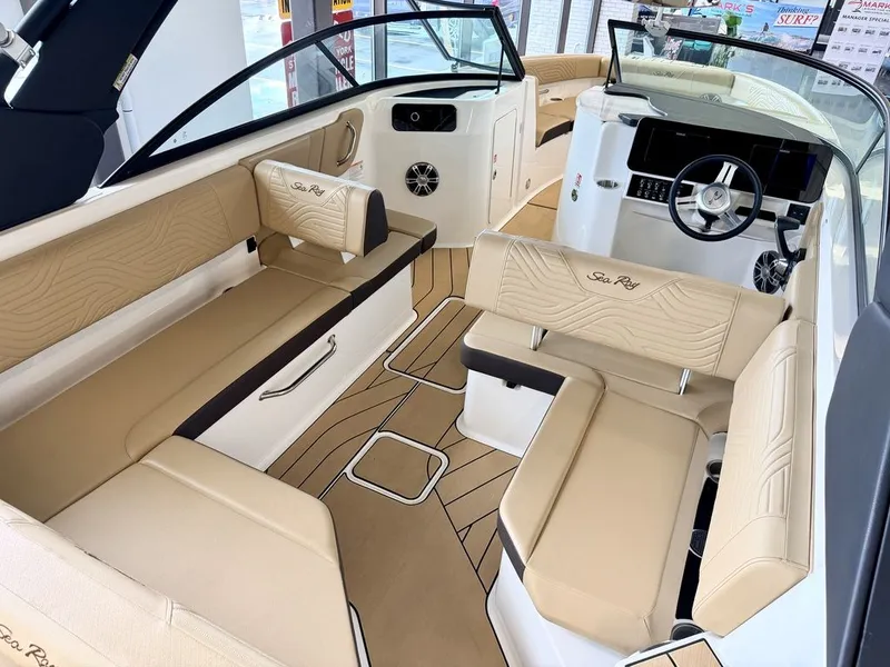 Slide: The Image of Sea Ray SDX 250 Surf 2025 - 15