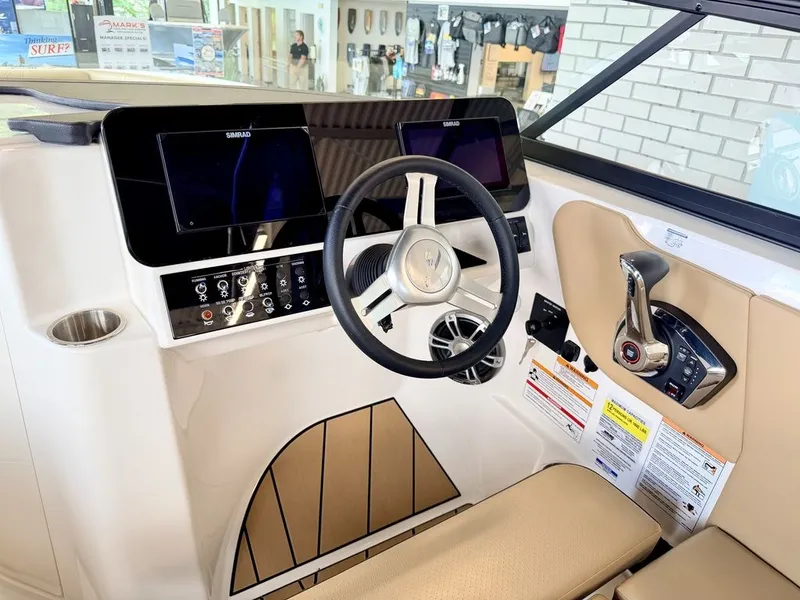 Slide: The Image of Sea Ray SDX 250 Surf 2025 - 34