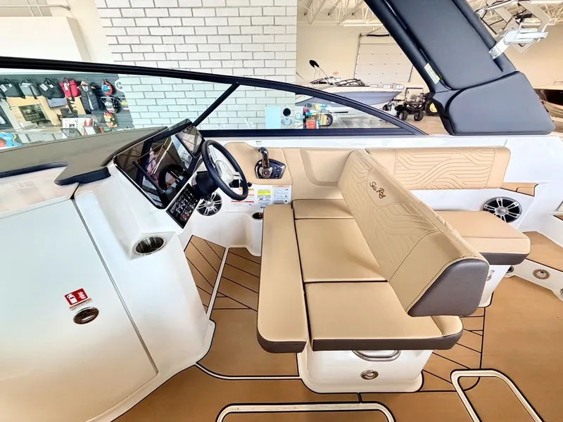 Slide: The Image of Sea Ray SDX 250 Surf 2025 - 32