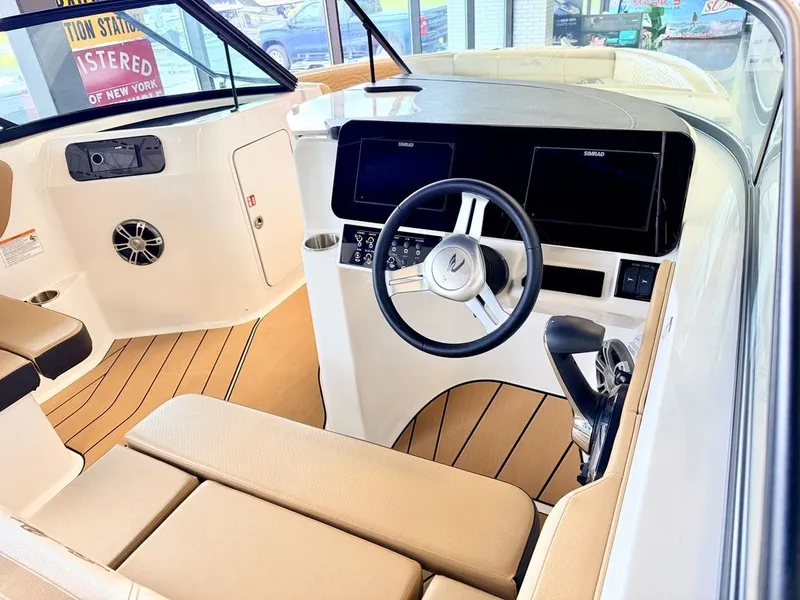 Slide: The Image of Sea Ray SDX 250 Surf 2025 - 37