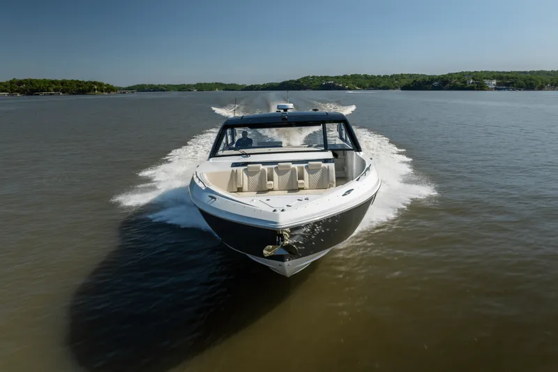 Slide: The Image of Cruisers Yachts 50 GLS Outboard 2025 - 8