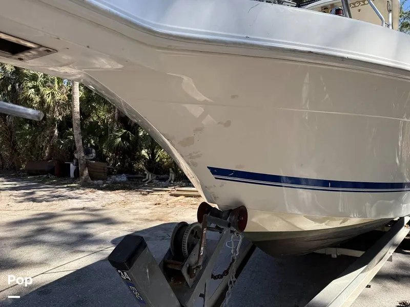 Slide: The Image of Normal wear and tear on the hull. - 16245990