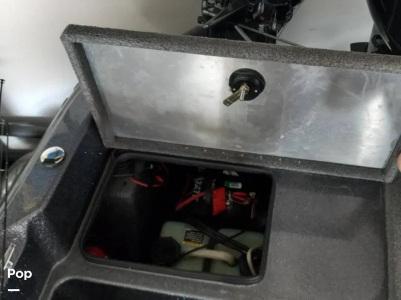 Slide: The Image of Triton 177 Explorer 2010 - 11258667