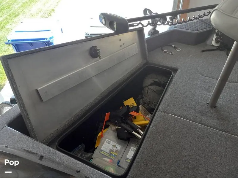 Slide: The Image of Triton 177 Explorer 2010 - 11258636