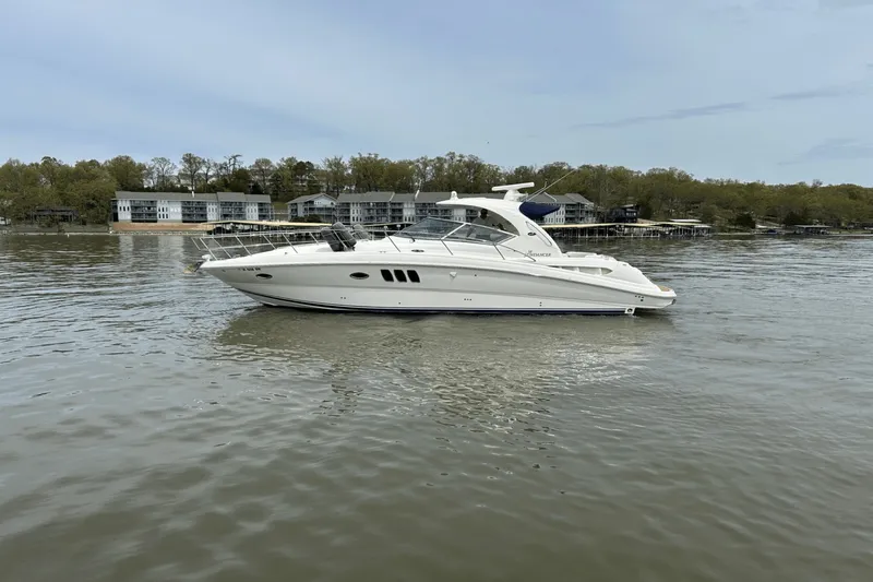 Slide: The Image of Sea Ray 38 Sundancer 2006 - 1