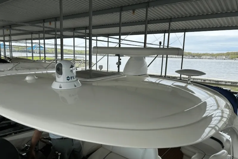 Slide: The Image of Sea Ray 38 Sundancer 2006 - 5