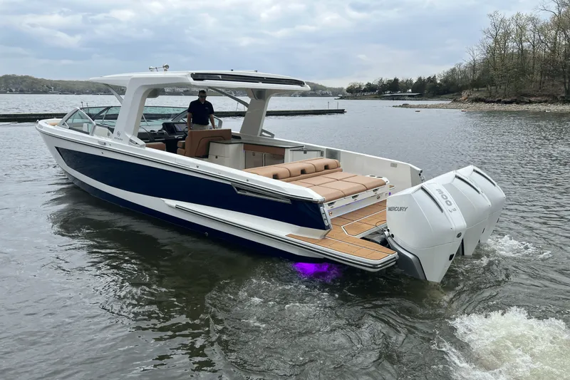 Slide: The Image of Aviara AV36 Outboard 2024 - 2