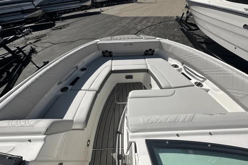 Slide: The Image of Sea Ray SDX 250 Surf 2025 - 20