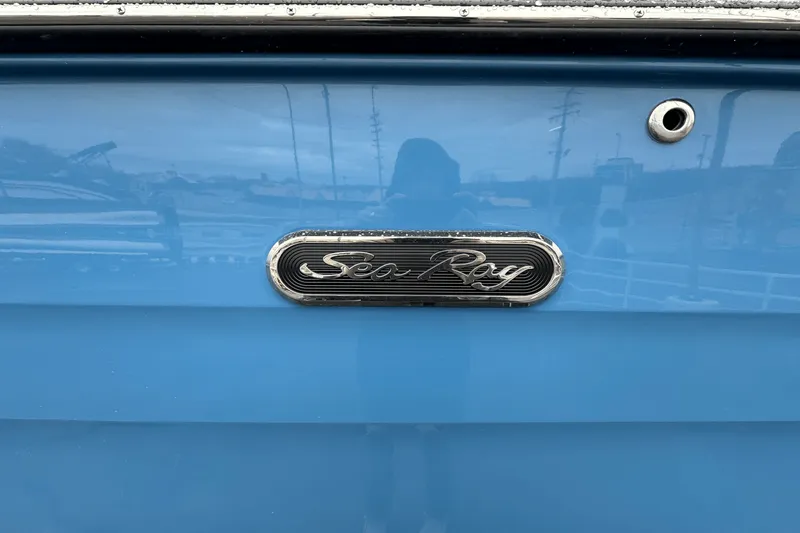 Slide: The Image of Sea Ray SDX 250 Surf 2025 - 3