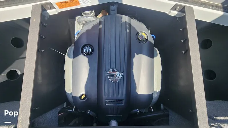 Slide: The Image of Malibu 22 LSV 2020 - 11305585