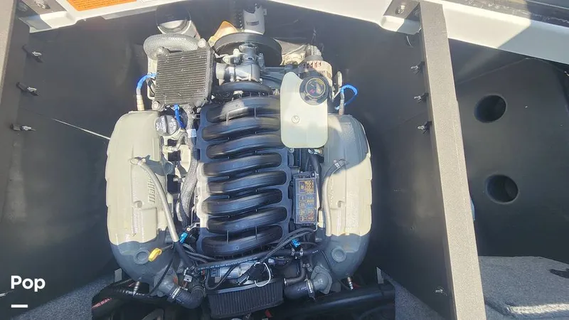 Slide: The Image of Malibu 22 LSV 2020 - 11305595