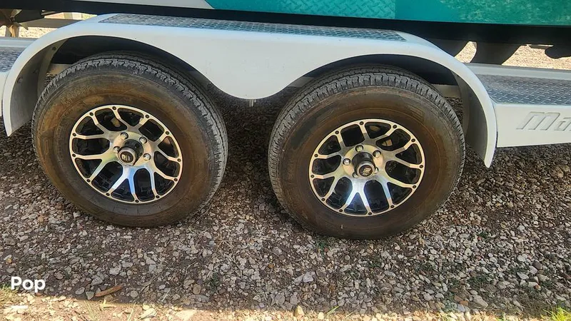 Slide: The Image of Malibu 22 LSV 2020 - 11305213