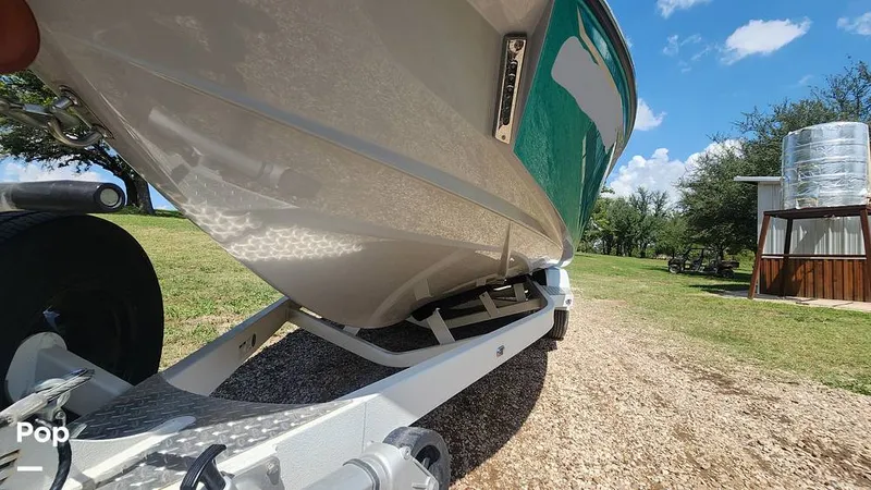 Slide: The Image of Malibu 22 LSV 2020 - 11305629