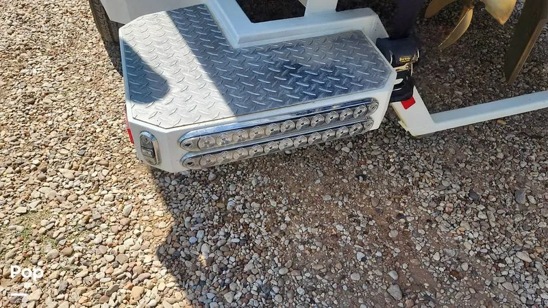 Slide: The Image of Malibu 22 LSV 2020 - 11305246