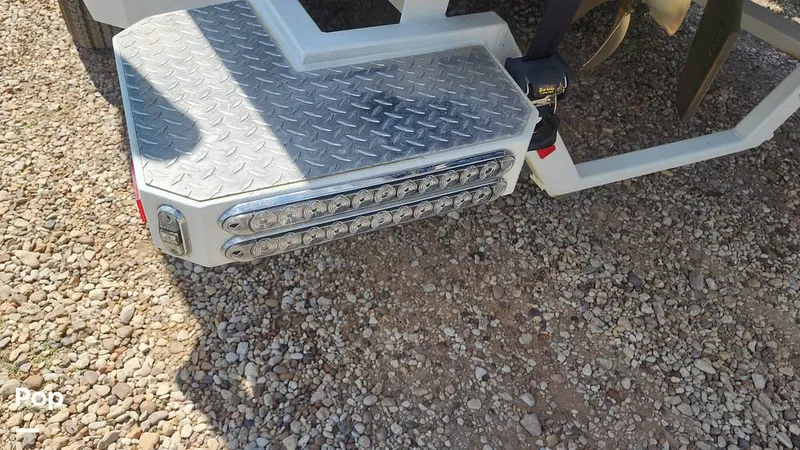 Slide: The Image of Malibu 22 LSV 2020 - 11305250