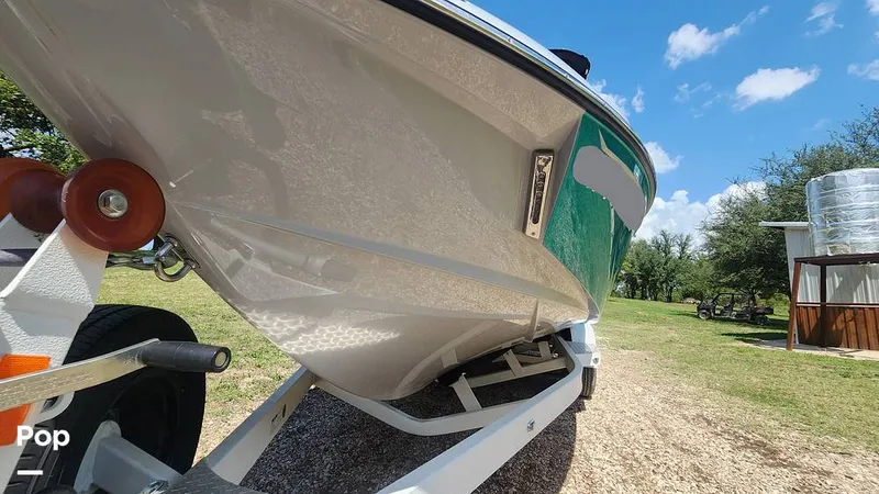 Slide: The Image of Malibu 22 LSV 2020 - 11305632