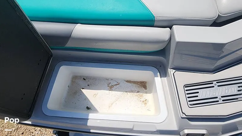 Slide: The Image of Malibu 22 LSV 2020 - 11305344