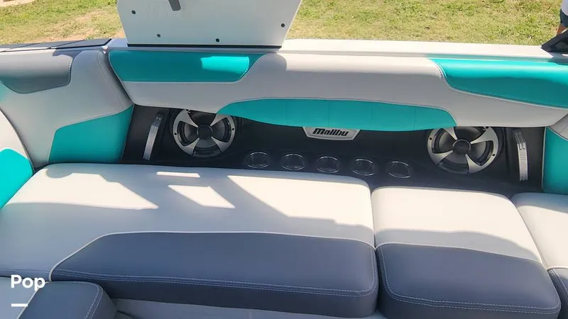 Slide: The Image of Malibu 22 LSV 2020 - 11305370