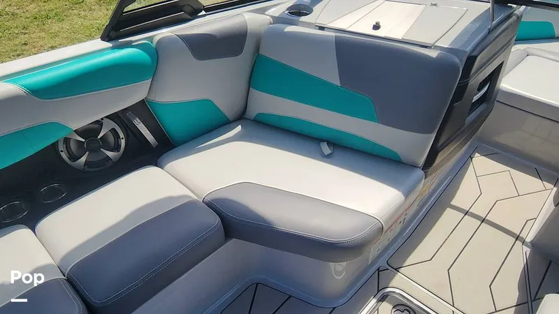 Slide: The Image of Malibu 22 LSV 2020 - 11305374