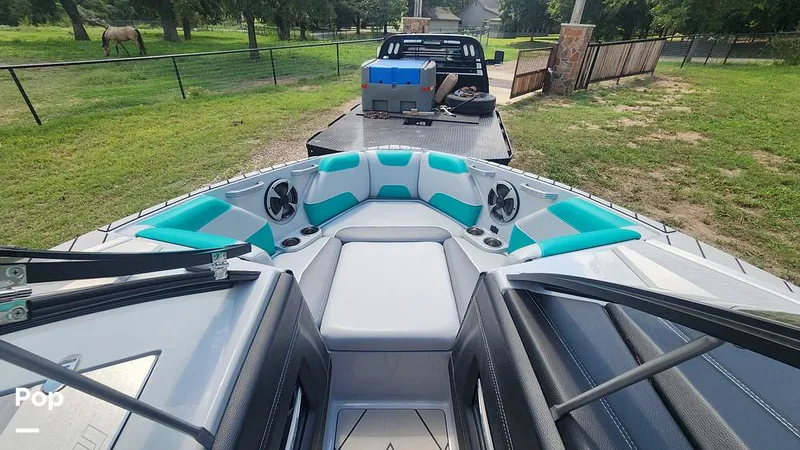 Slide: The Image of Malibu 22 LSV 2020 - 11305402