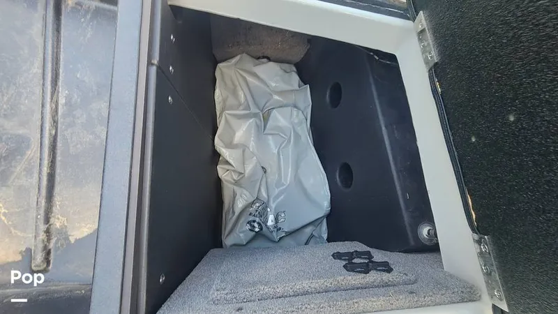 Slide: The Image of Malibu 22 LSV 2020 - 11305433