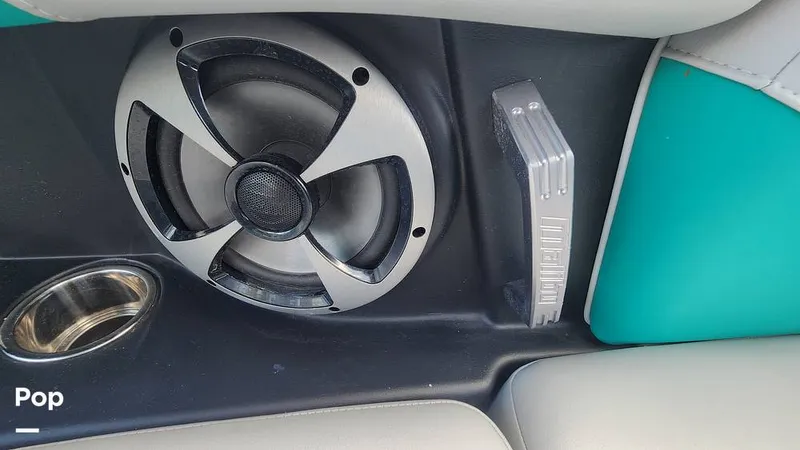 Slide: The Image of Malibu 22 LSV 2020 - 11305472