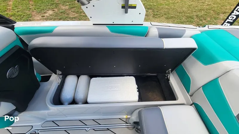 Slide: The Image of Compartment Storage - 11305481