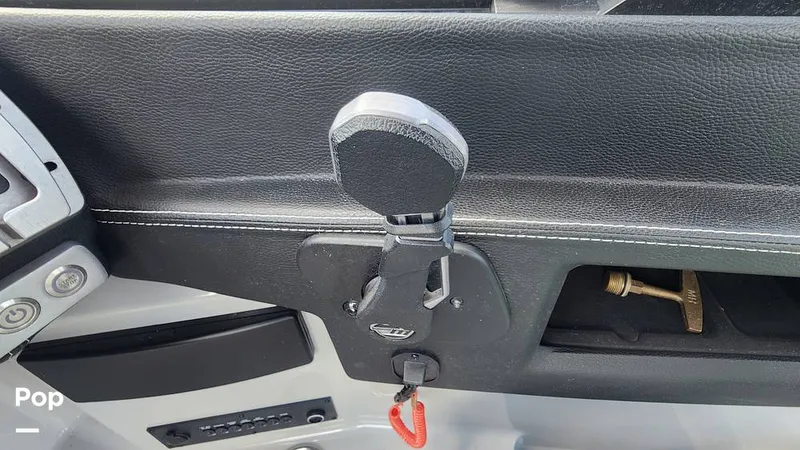 Slide: The Image of Throttle/shift: Elec - 11305518