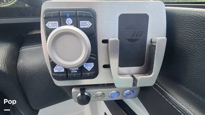 Slide: The Image of Surf Gate - 11305543