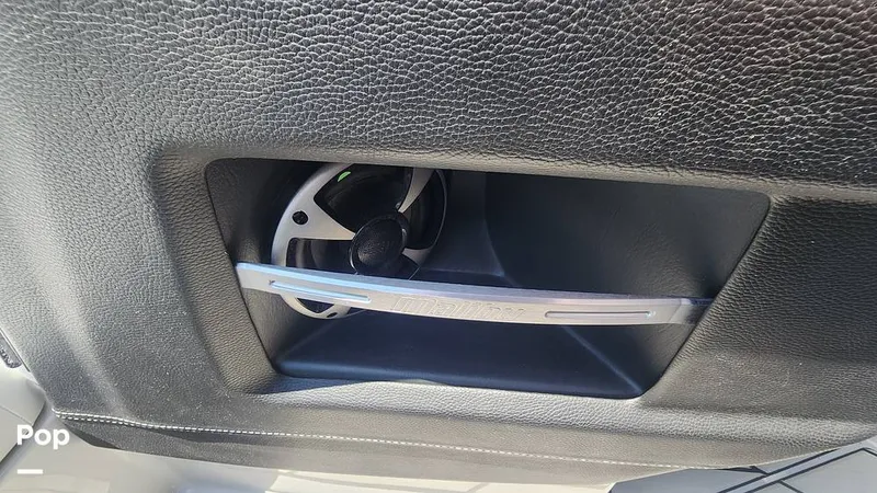 Slide: The Image of Grab Rails - 11305565