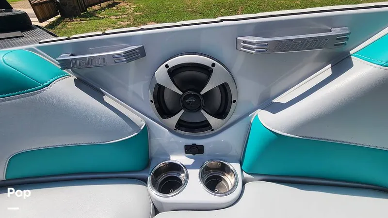 Slide: The Image of Malibu 22 LSV 2020 - 11305572