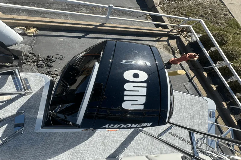 Slide: The Image of Harris 250 Cruiser 2025 - 11