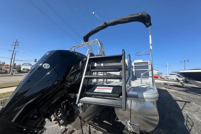 Slide: The Image of Harris 250 Cruiser 2025 - 2