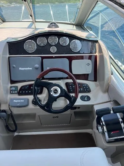 Slide: The Image of Sea Ray 290 Sundancer 2007 - 9