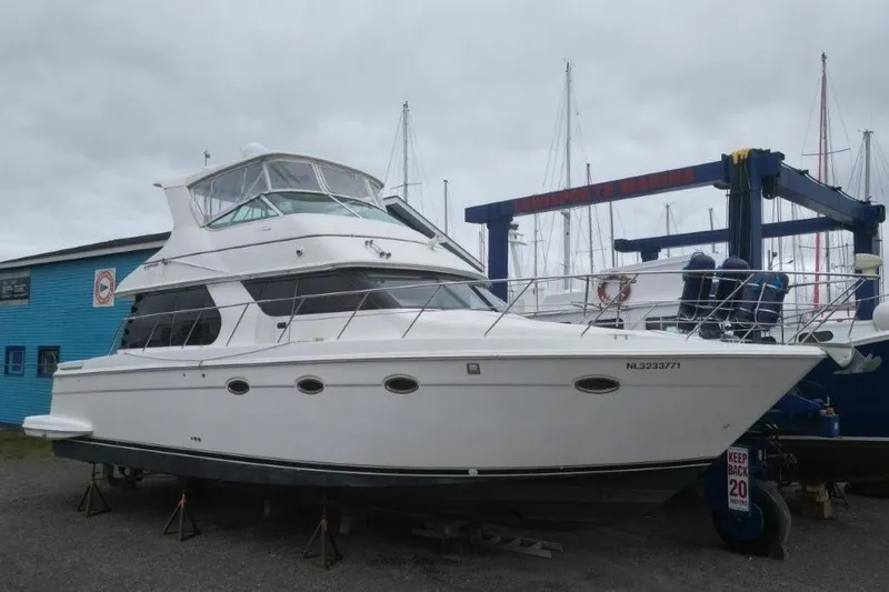 The Image of Carver Yachts 450 Voyager Pilothouse 2004 - 0