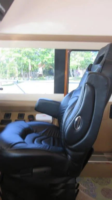 Slide: The Image of Carver Yachts 450 Voyager Pilothouse 2004 - 43