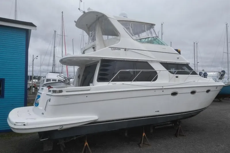 Slide: The Image of Carver Yachts 450 Voyager Pilothouse 2004 - 3