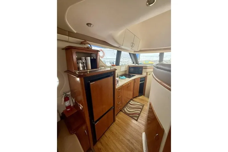 Slide: The Image of Carver Yachts 450 Voyager Pilothouse 2004 - 22