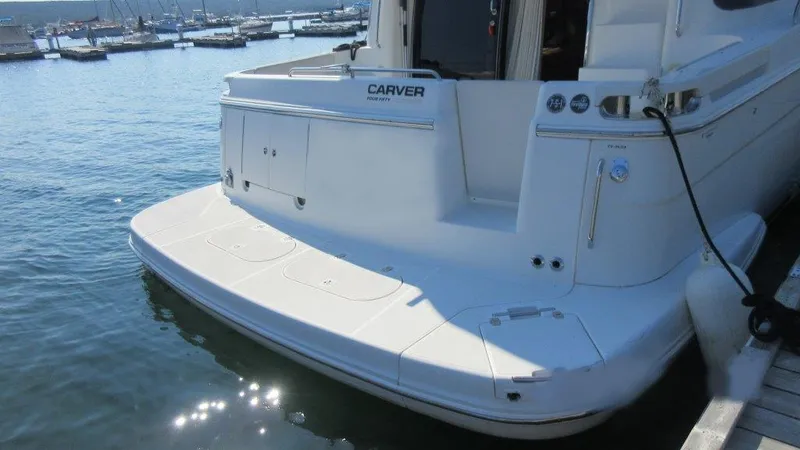 Slide: The Image of Carver Yachts 450 Voyager Pilothouse 2004 - 8